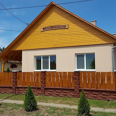 Ladik Vendégház Tiszafüred Extérieur photo